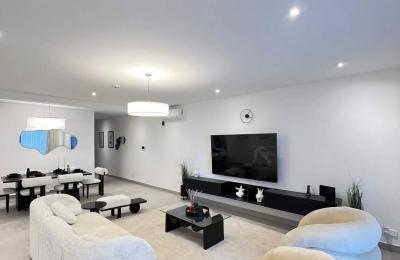 Guaranteed Modern Home. Single-Family Home Property